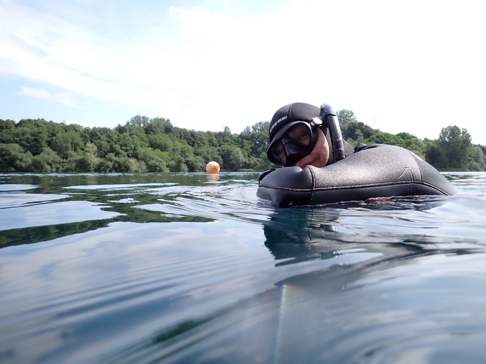 Pool training session with freediving students