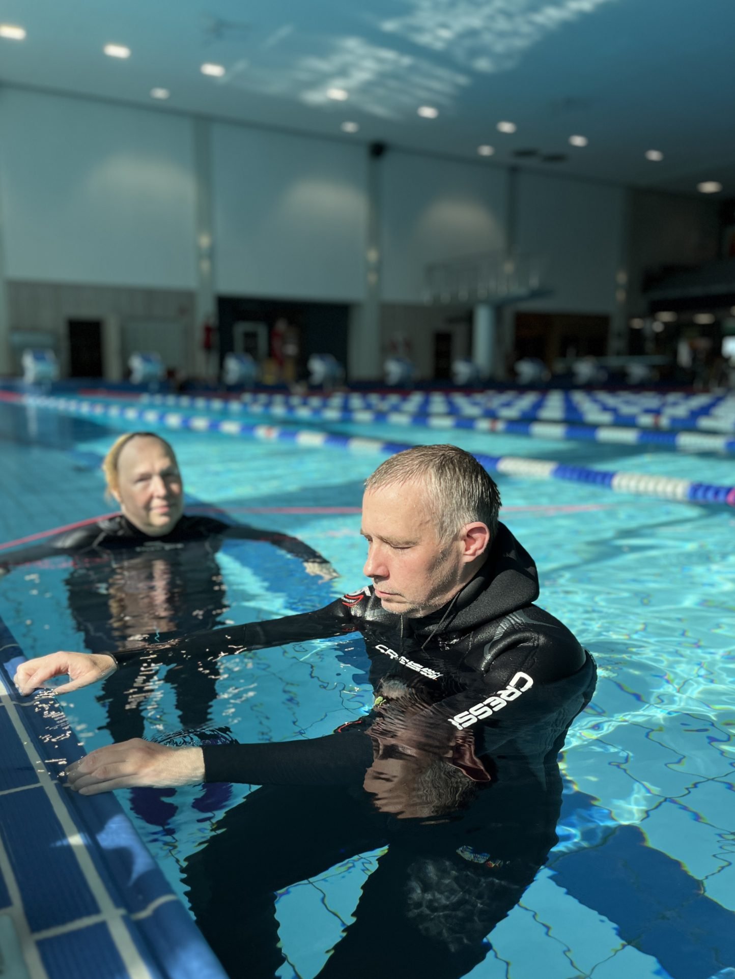 Freediver preparing mentally